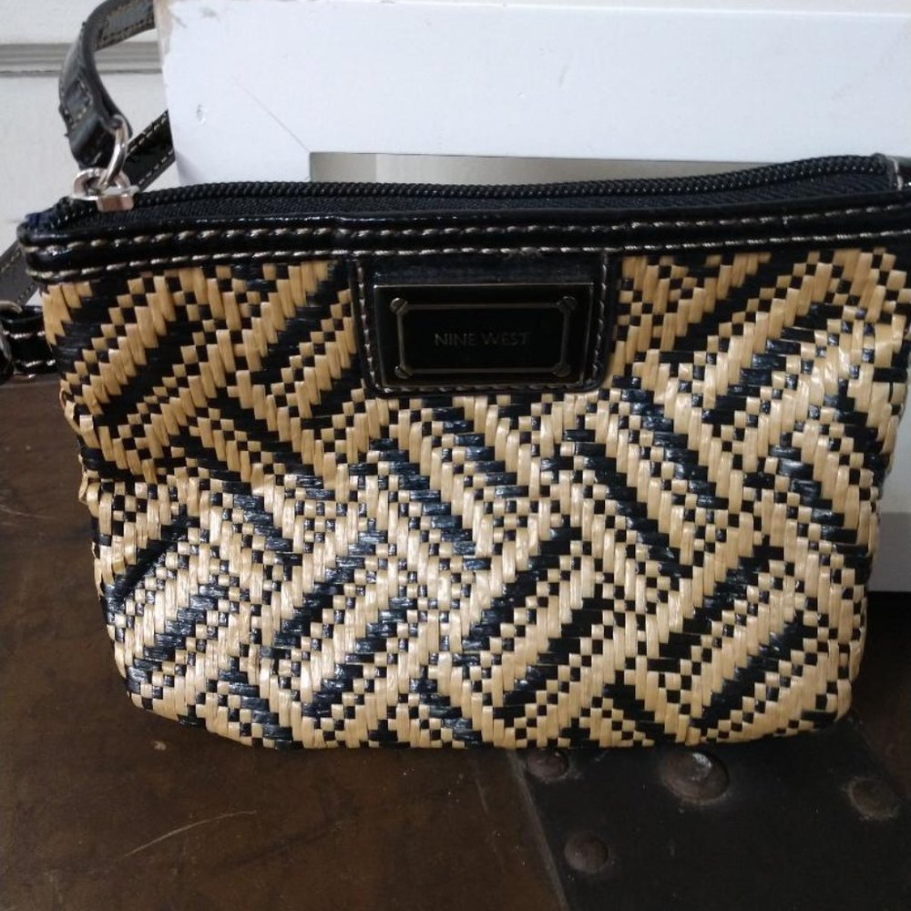 Nine West Woven Tan/Black Wristlet